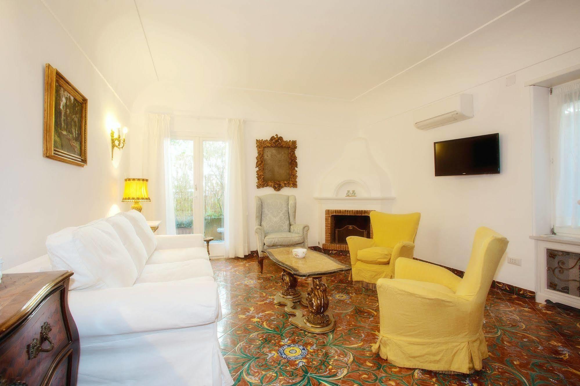 Hotel Silia 3*